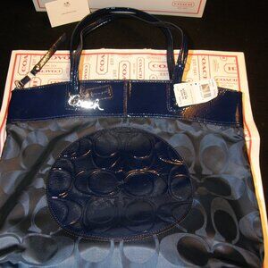Authentic COACH Signature Laura Nylon & Patent Leather Navy Blue Tote F19440 NWT